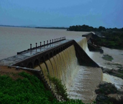 Telangana sounds flood alert along Godavari