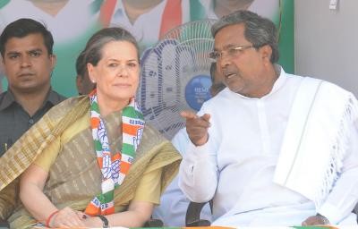 Siddaramaiah 'paid' Sonia to become CM: K'taka BJP President