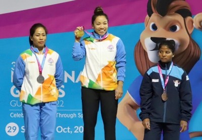 National Games: In a battle of Manipuris, Mirabai pips Sanjita for 49kg weightlifting gold