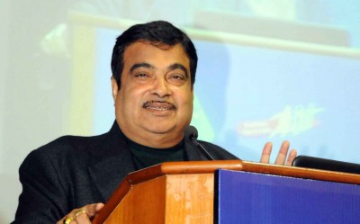 Gadkari invites US pension, insurance funds to invest in India's road infra