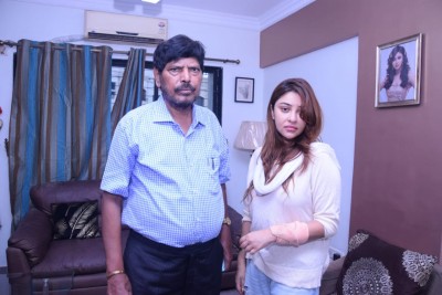 Ramdas Athawale meets Payal Ghosh, seeks police protection for actress