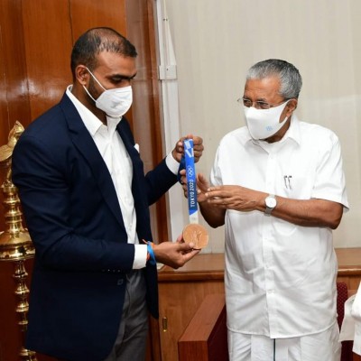 Extremely delighted to meet hockey star Sreejesh: Vijayan