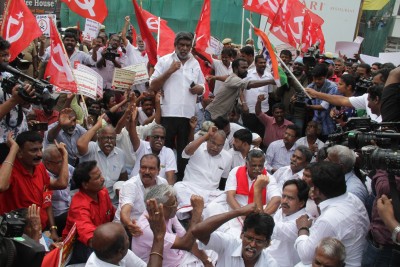 TN gives 'cold shoulder' to Bharat Bandh call