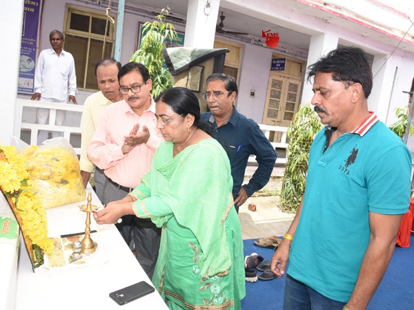 आयुष्मान भारत निरामयम म.प्र.  का जिला स्‍तरीय शिविर संपन्न निर्धन वर्ग को स्वास्थ्य सेवाएं प्राथमिकता पर मिलें – श्रीमती यास्मीन शैरानी 145 मरीज हुए लाभान्वित