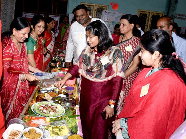 पर्याप्त पोषण के साथ व्यवस्थित पालन भी आवश्यक- कलेक्टर श्रीमती चौहान