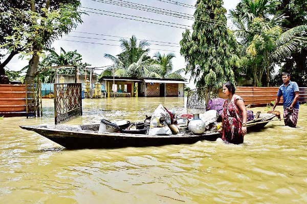 बिहार और असम में बाढ़, 100 से ज्यादा की मौत