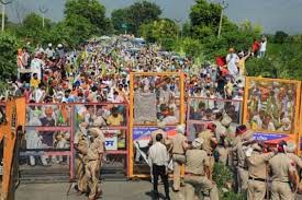  पंजाब और हरियाणा में किसानों ने शुरू की राष्ट्रव्यापी सड़क नाकेबंदी -मालगाड़ियों को बंद कर किसान आंदोलन को बदनाम कर रही मोदी सरकार 