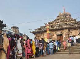 जगन्नाथ मंदिर तीन महीने के बाद गुरुवार को खुला, अभी सभी लोगों को जाने की अनुमति नहीं 