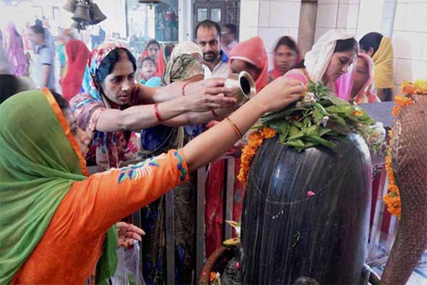 भगवान श‍िव की पूजा से पूरी होती हैं मनोकामनाएं 