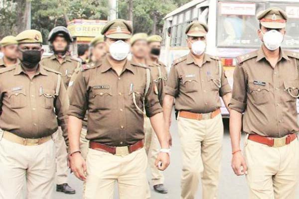 यूपी के पुलिसकर्मियों का 50 लाख रु का होगा बीमा 