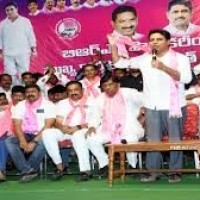 బండి సంజయ్ కు గుణపాఠం చెప్పాలి కేటీఆర్