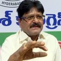 తెలంగాణలో టీడీపీ పాలన నడుస్తోంది