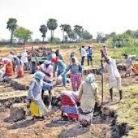 ఉపాధిహామీ పథకం తీసుకొచ్చింది కాంగ్రెస్