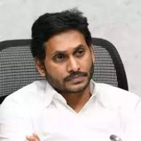 వాటి సంగతి హామీలపై ఫ్యాన్ లో ఉక్కపోత