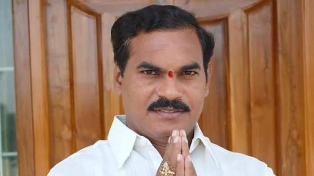 తోట త్రిమూర్తులు  మార్పు తప్పదా