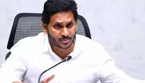 అత్యుత్సాహం కొంపముంచుతోంది...