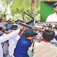 రణరంగంగా మారిన అసెంబ్లీ