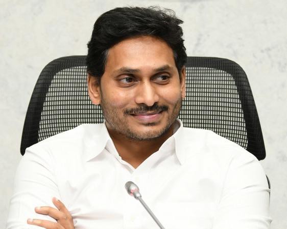 జగనన్నకు ఎదురు తిరుగుతున్న బాణమా...