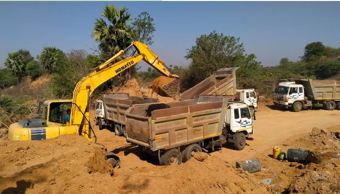 ఇసుక అక్రమ రవాణా నిజమే