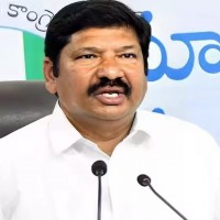 దొంగ హామీలిస్తున్న చంద్రబాబు