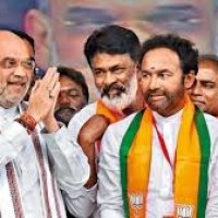 గెలుపే లక్ష్యంగా అడుగులు