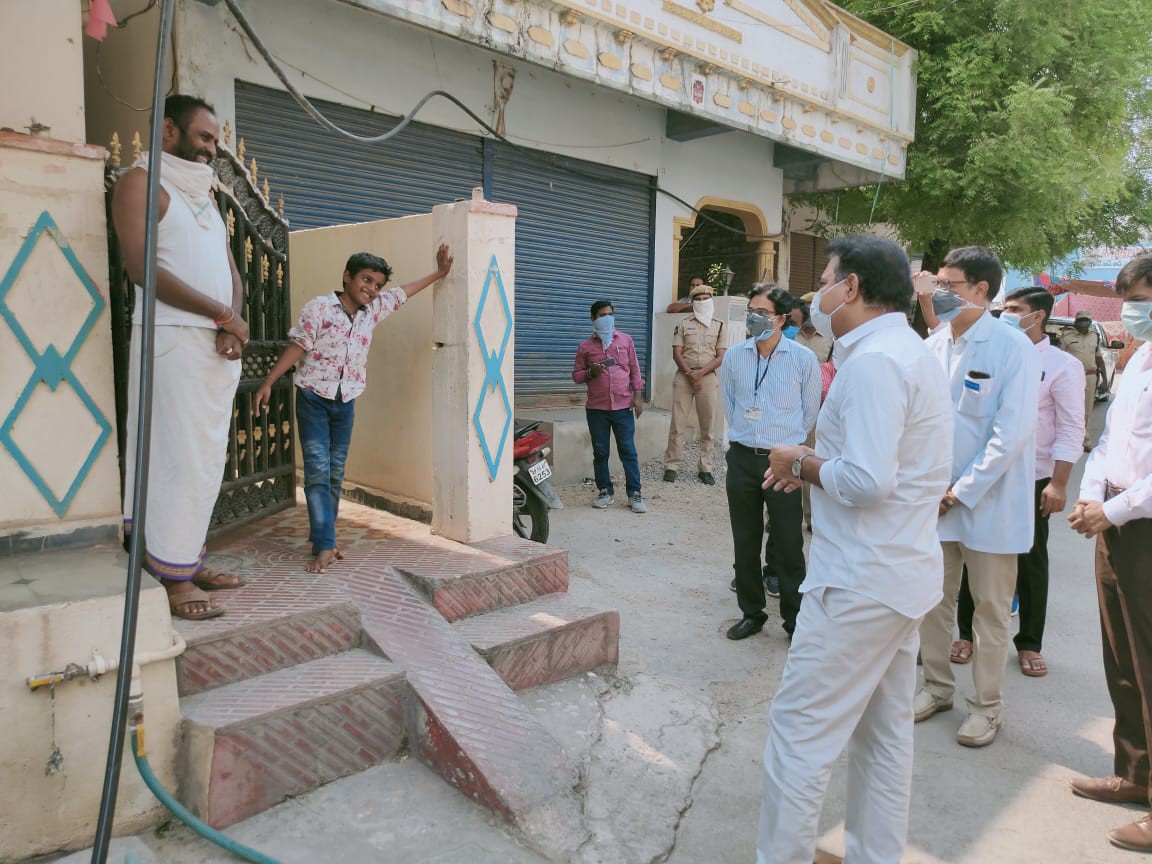 వేములవాడలో మంత్రి కేటీఆర్ పర్యటన