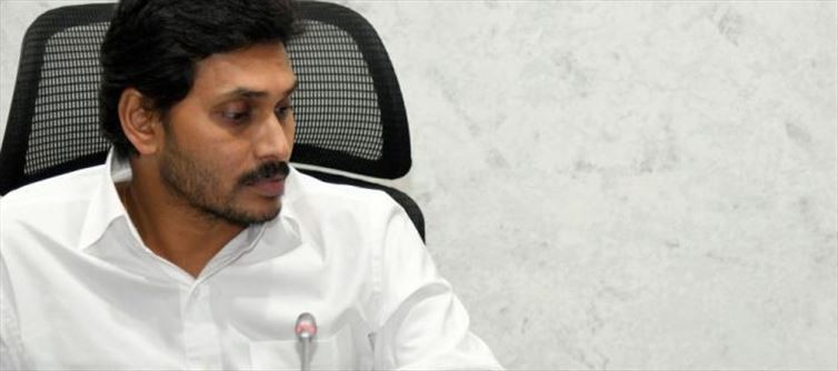 ఆ సామాజికవర్గానికే చెక్