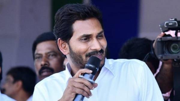 వైసీపీలో సర్వేల టెన్షన్