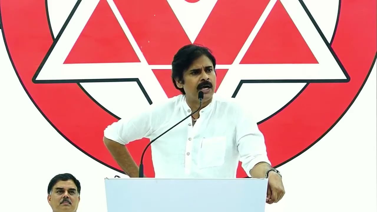 సోషల్ వార్ కు సిద్ధమౌతున్న జనసేన