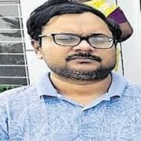 ఐఏఎస్ అంటూ మోసం.. 2 కోట్ల  వరకట్నం