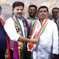 ముగ్గురు మిత్రులు కధ రిపీట్ అవుతుందా మెదక్ లో ఆసక్తికర రాజకీయం