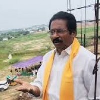 వైకాపా నేతలు శవరాజకీయాలు మానుకోవాలి