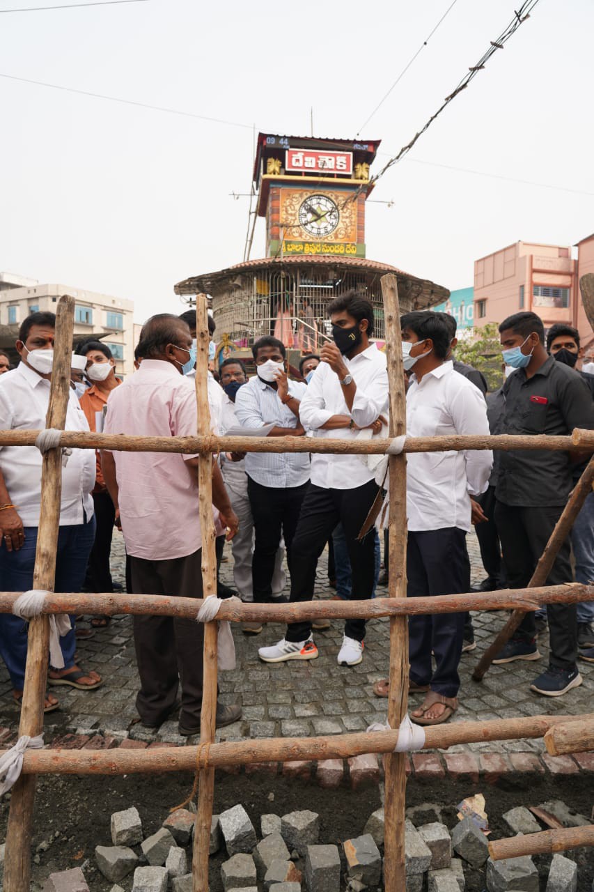 హైదరాబాద్ టాంక్ బండ్ మాదిరిగా గోదావరి బండ్ రోడ్ అభివృద్ధి