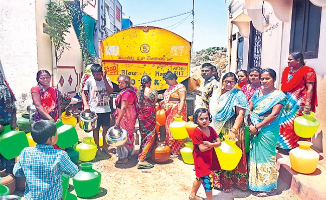  పొంచి ఉన్న నీటి గండం... సమ్మర్ కు ముందే త్రాగు నీటి కష్టాలు