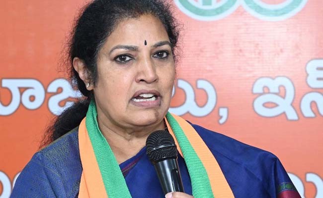 సుజనాచౌదరీకి పురందరేశ్వరి దెబ్బ