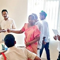 పాతపట్నం వైకాపాలో వర్గపోరు