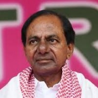 కేసీఆర్‌పై గుర్రుగా కమ్మ లీడర్లు..