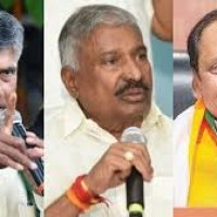 మాజీ సీఎంలు వర్సెస్ మంత్రి