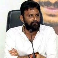 పోరాడుతున్న కొడాలి నాని