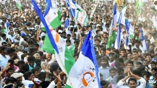 గుంటూరు వైసీపీలో రాజకీయ ముసలం