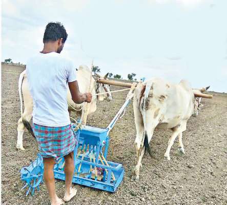 యంత్రాలెక్కడ..? (కర్నూలు)