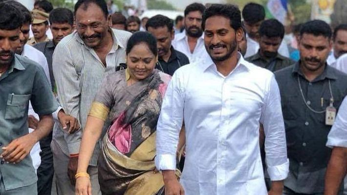 జగన్ వైపు బీసీలు మొగ్గు