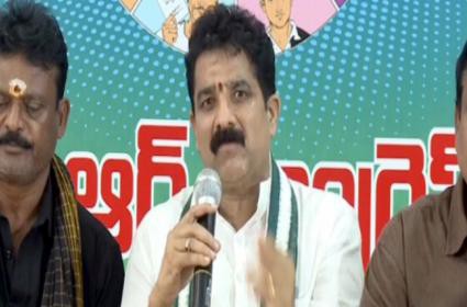 చంద్రబాబు అసత్య ప్రచారం