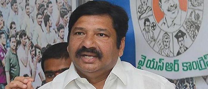 జోగి హడావిడితో టీడీపీకి సింపతి