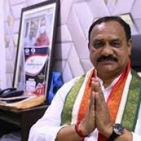 కుర్చీ సెంటిమెంట్ ఫాలో అవుతున్న మహేష్ గౌడ్