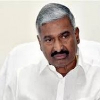 పుంగునూరుకు దూరంగా పెద్దిరెడ్డి...