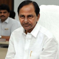 కేసీఆర్ పై పోలీసుకు  ఫిర్యాదు 