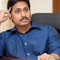 జగన్‌ రెండు పడవల ప్రయాణం