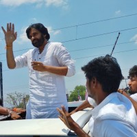 సమస్యలపై నిలదీసేందుకే జనసేన : పవన్ కళ్యాణ్ 